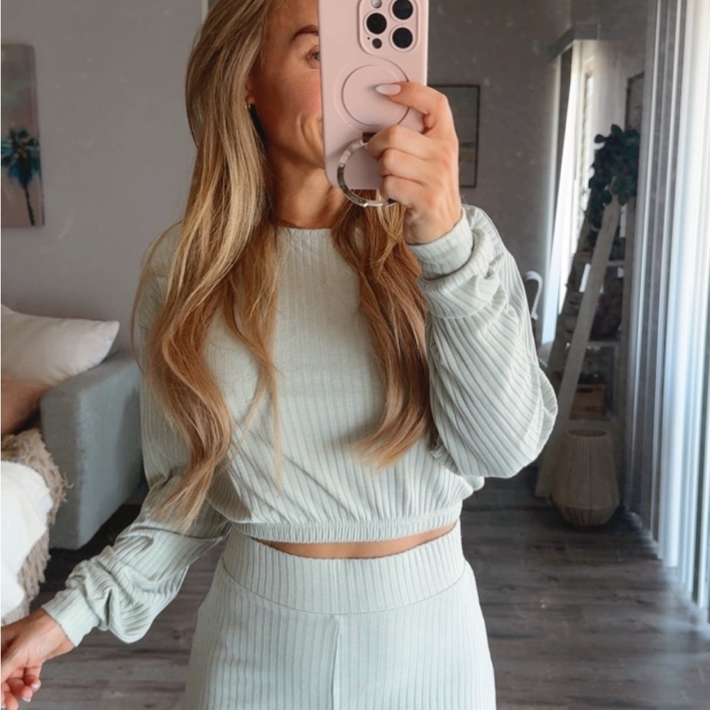 Ribbed Matching Set Xs - image 3